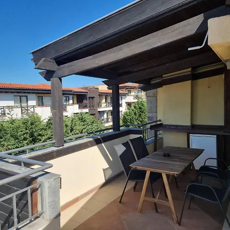 Bright With Big Terrace And Sea View דירה *